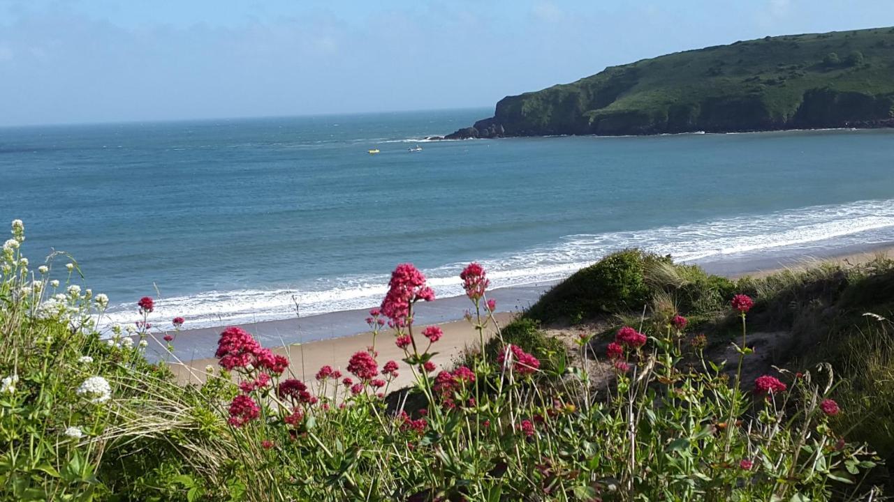 A Beach Holiday In Pembrokeshire Exterior photo