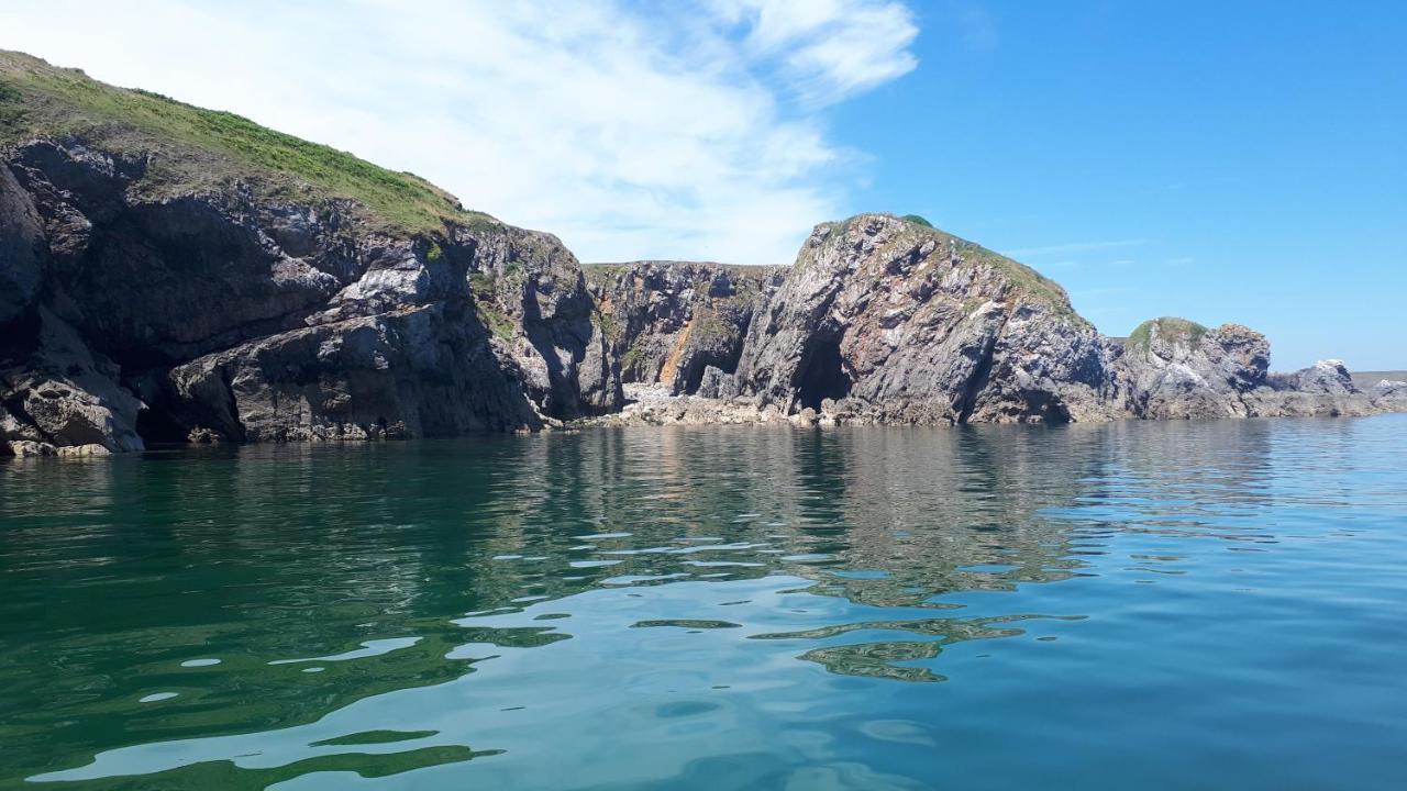A Beach Holiday In Pembrokeshire Exterior photo