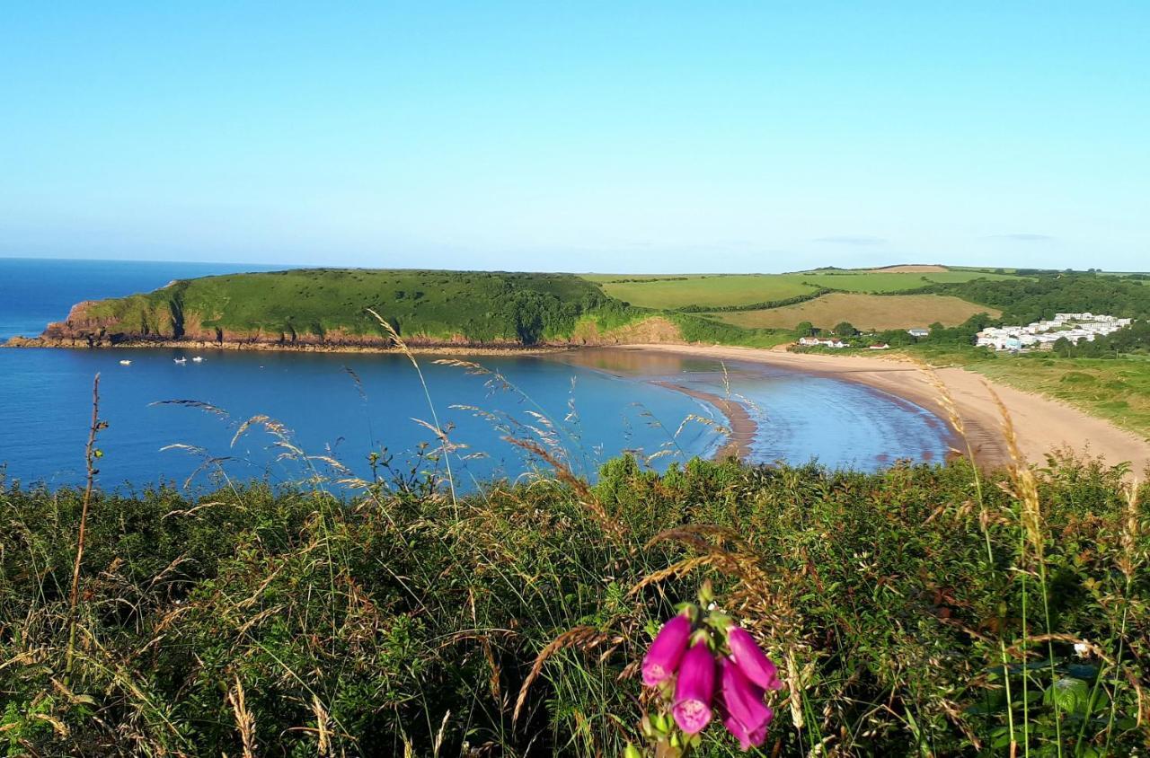 A Beach Holiday In Pembrokeshire Exterior photo